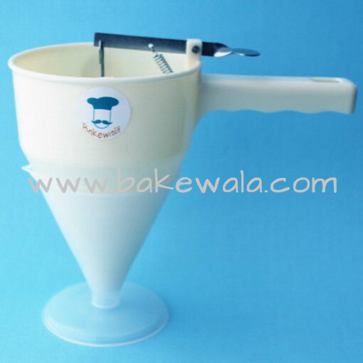 Chocolate Dispensing Funnel with Measuring Cup